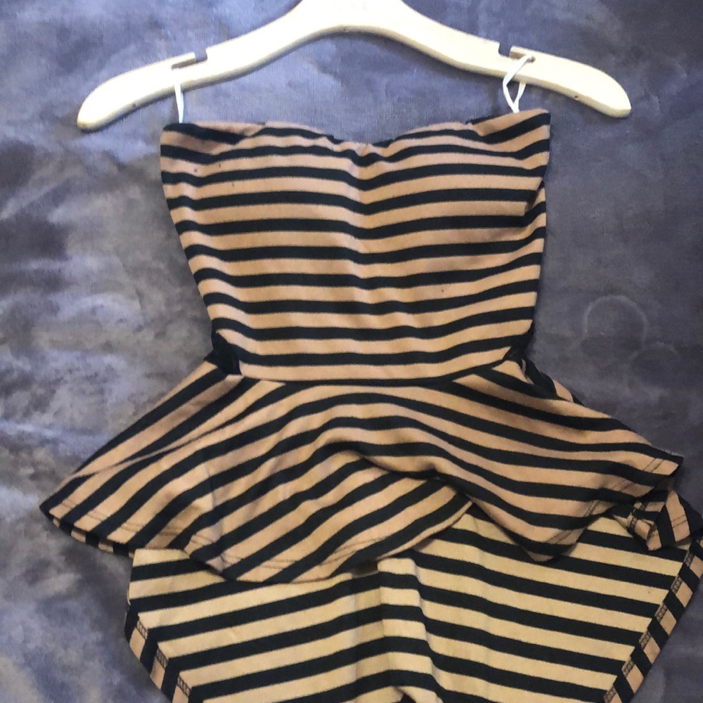 It is a very beautiful top